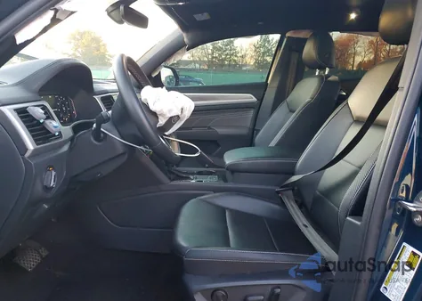 2022 Volkswagen Atlas Cross Sport Se z USA, uszkodzony, nr VIN 1V2JC2CA9NC210001